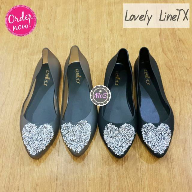 LOVELY Sepatu jelly Love merk LineTX
