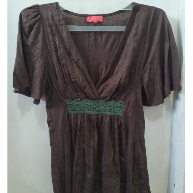 { Preloved } atasan coklat tua