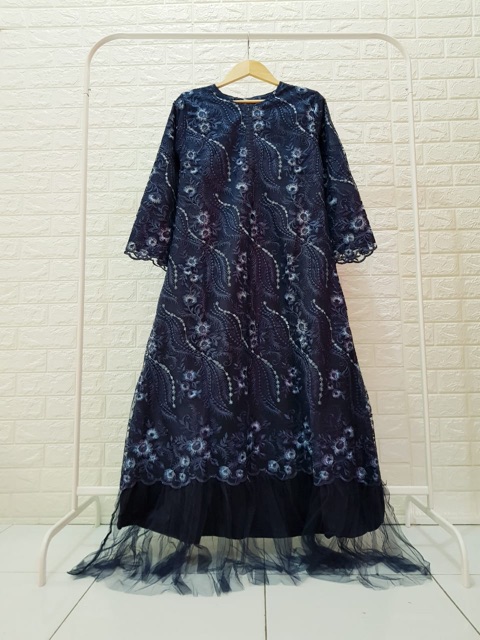 Danisha dress broklat tile