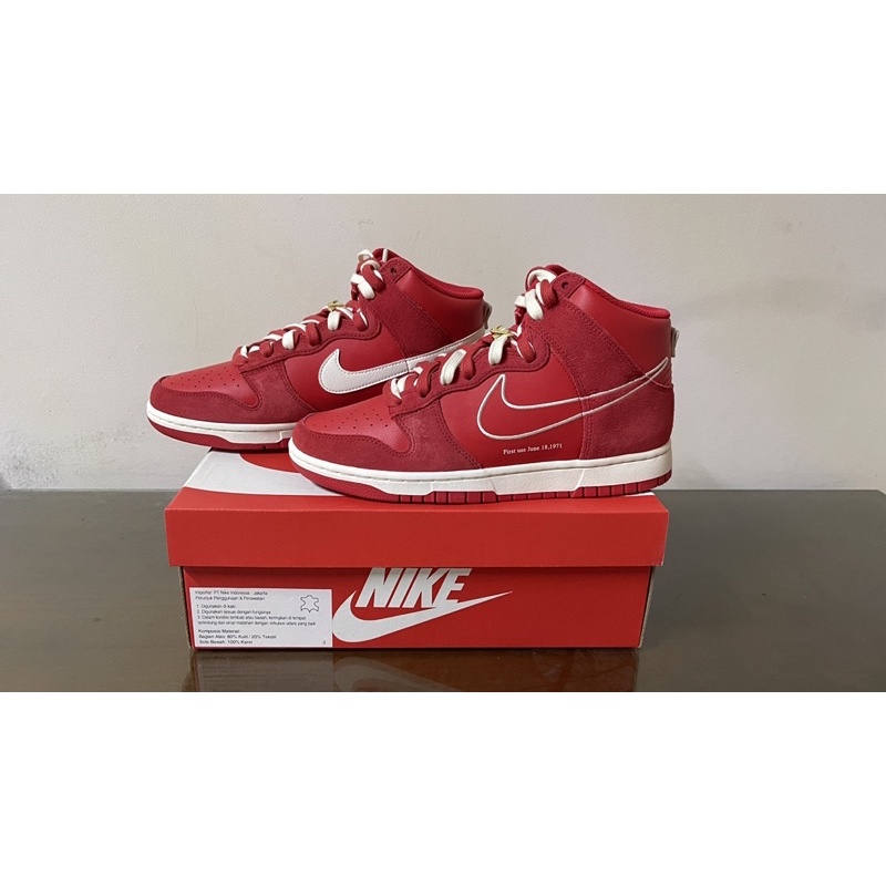 Nike Dunk High First use Red