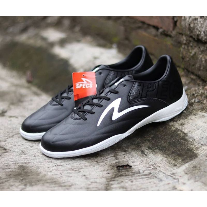 Sepatu futsal specs estadio in