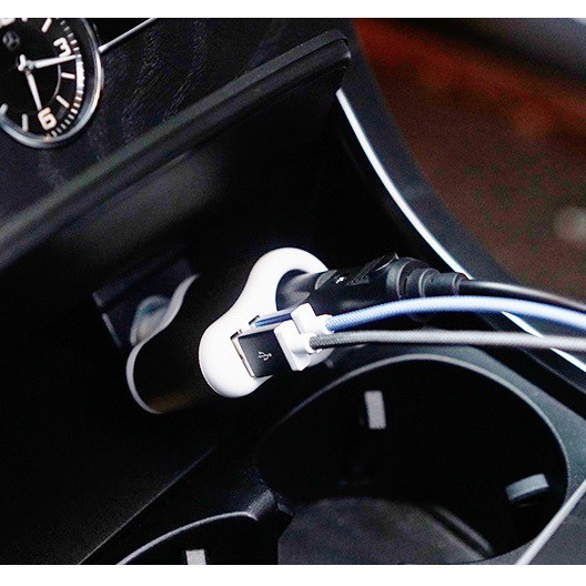 Car Charger 2 Port USB ALL 3.2A Fast Charging plus Socket Lighter Pemantik Rokok KOTAK PUTIH HIJAU