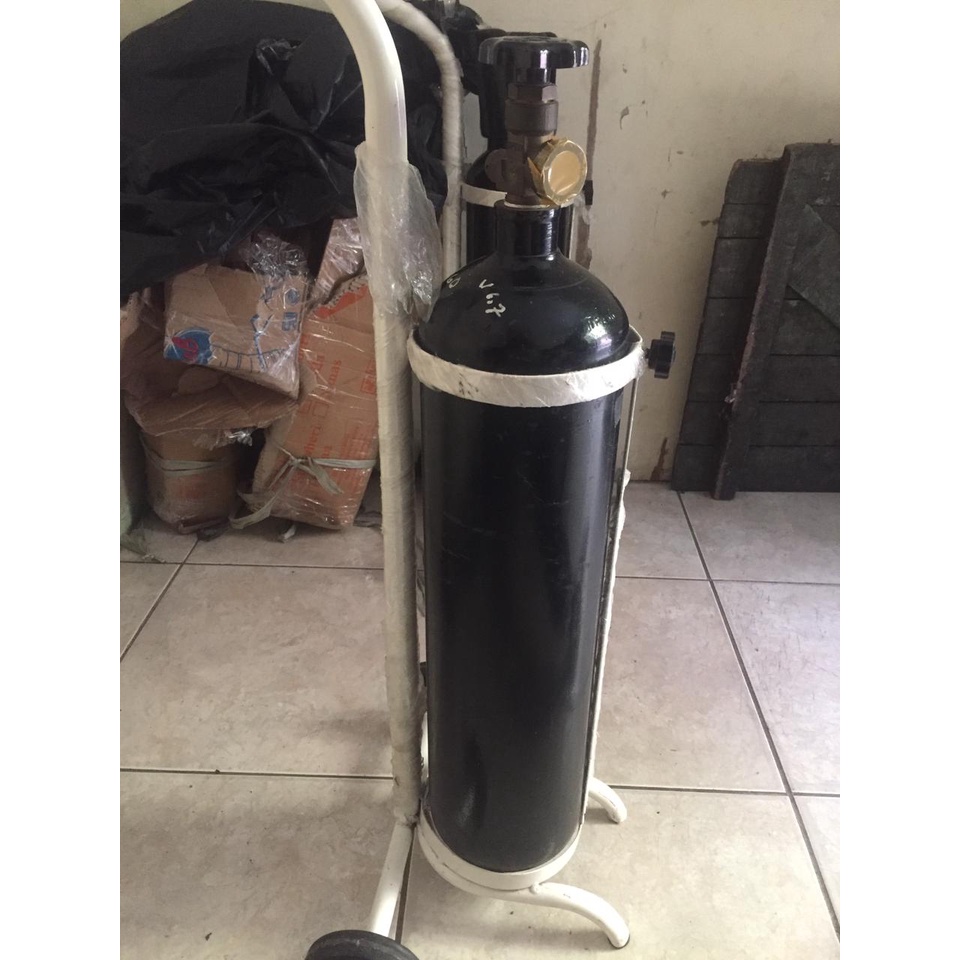 Tabung oksigen medis