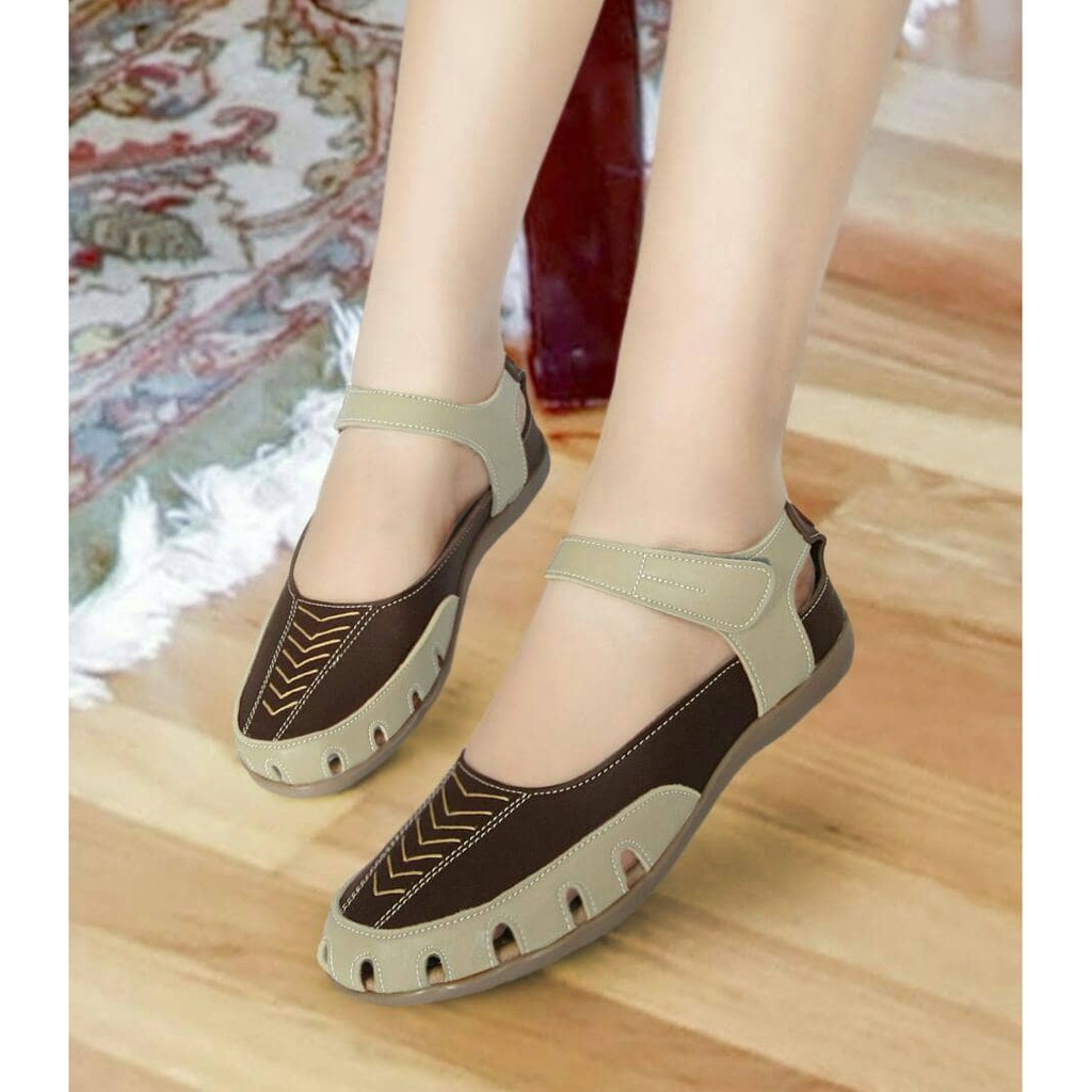 Sepatu Sandal Wanita Flat Mulan 1213