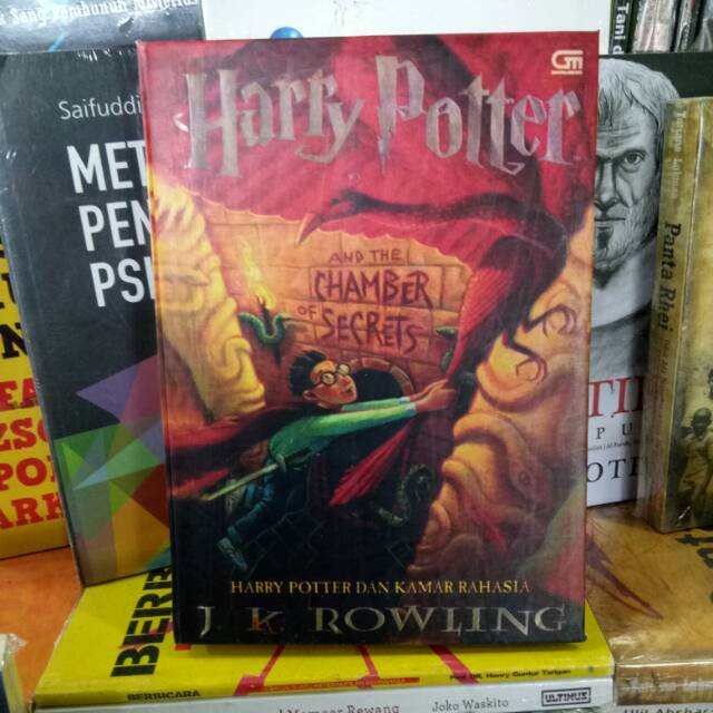 Novel harry potter jilid 2 hard cover