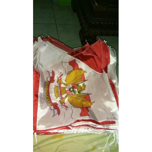 Umbul-umbul Garuda merah putih