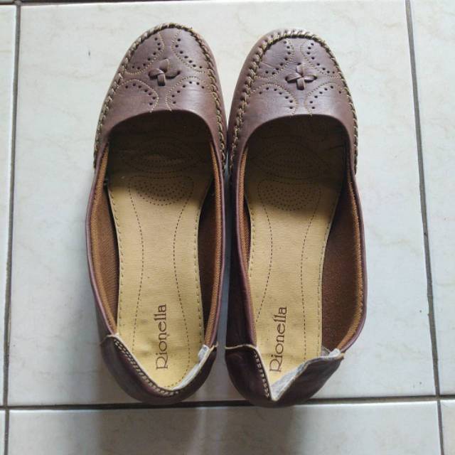 PRELOVED flatshoes