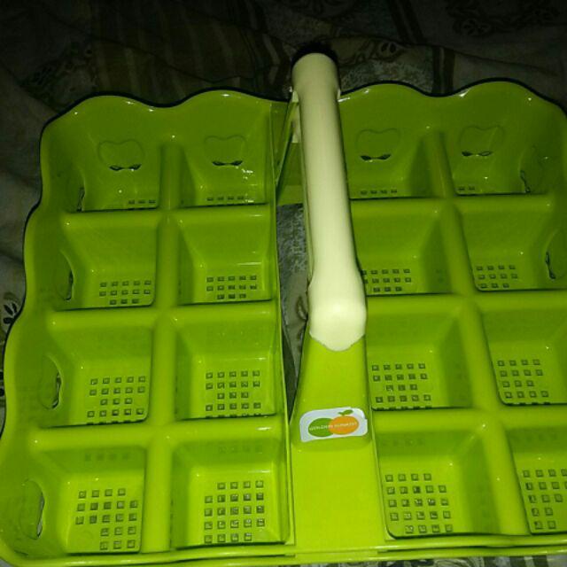 Rak Air Minum Aqua Segi Isi 16 Golden Sunkist Hijau