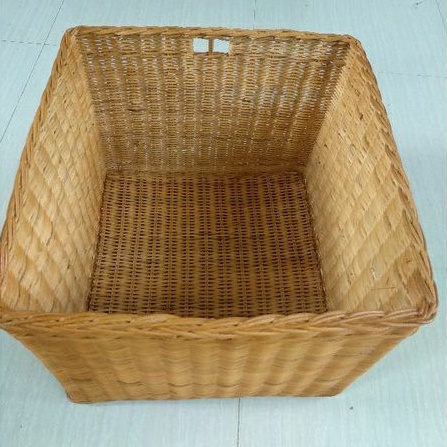 keranjang rotan besar ukuran 50 X 50 X 40 cm