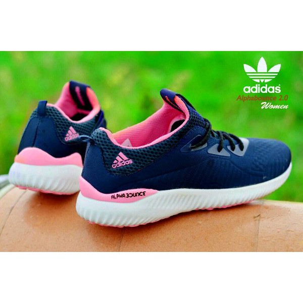 sepatu sport wanita adidas NMD woman hitam merah muda / Trandy Fashion Modis Entertainment Artis /