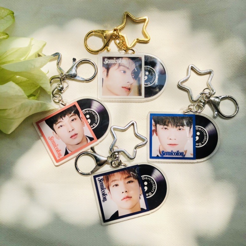 SEVENTEEN Semicolon Vinyl Keyring