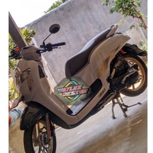 striping transparan Scoopy new 2021 prestige gold