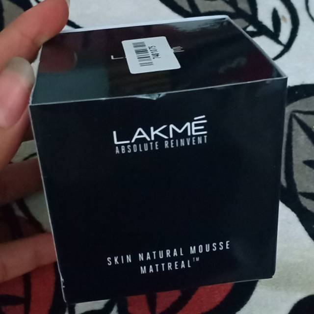 LAKME Absolute Skin Natural Mousse Mattreal foundation Almond Honey