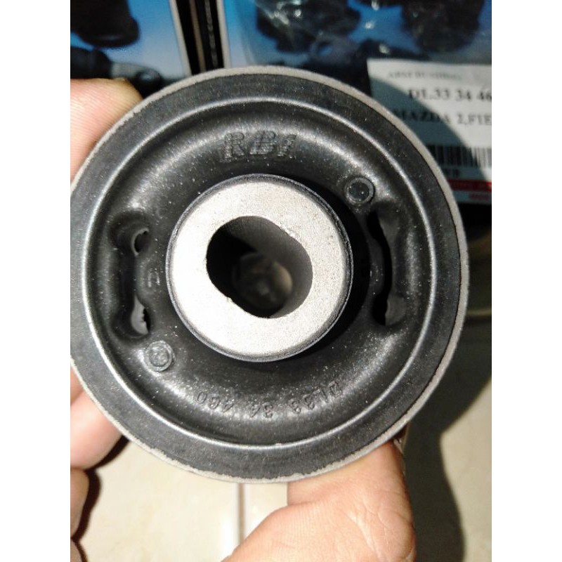 bushing bosch bos arm bawah besar ford fiesta Mazda 2 merk RBI