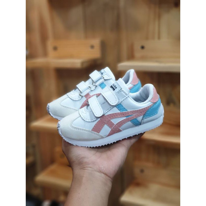 sepatu anak laki dan perempuan model perekat size 20-35 premium quality