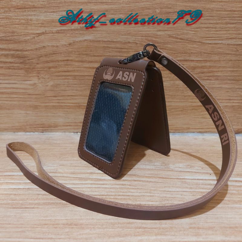 

Tempat Id Card Kulit Korpri ASN Lipat Holder Id Card Kulit Lipat ASN Korpri Kalung