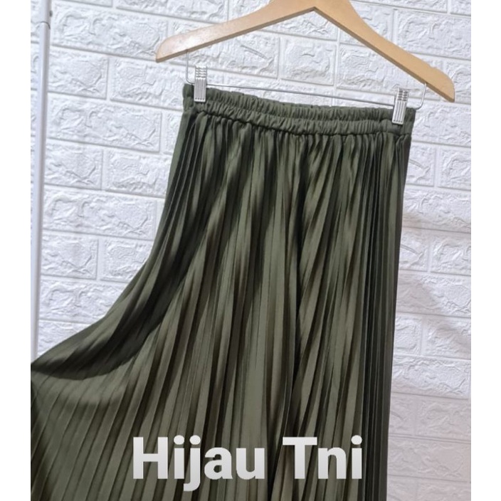 CELANA KULOT PLISKET PREMIUM JUMBO M FIT TO XXL-hijau tni