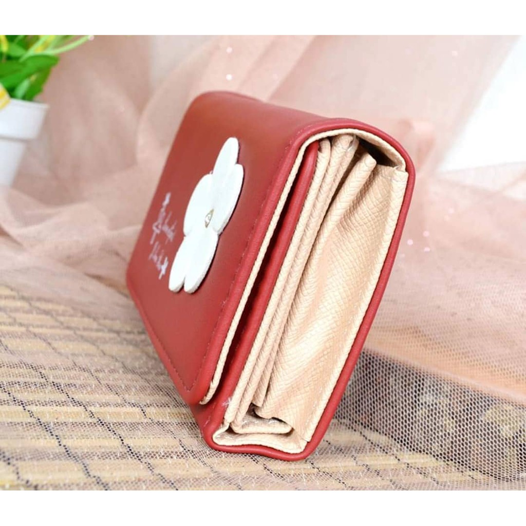 Dompet Lipat FY Sedang Logo Bunga 3D Wanita 2305-23