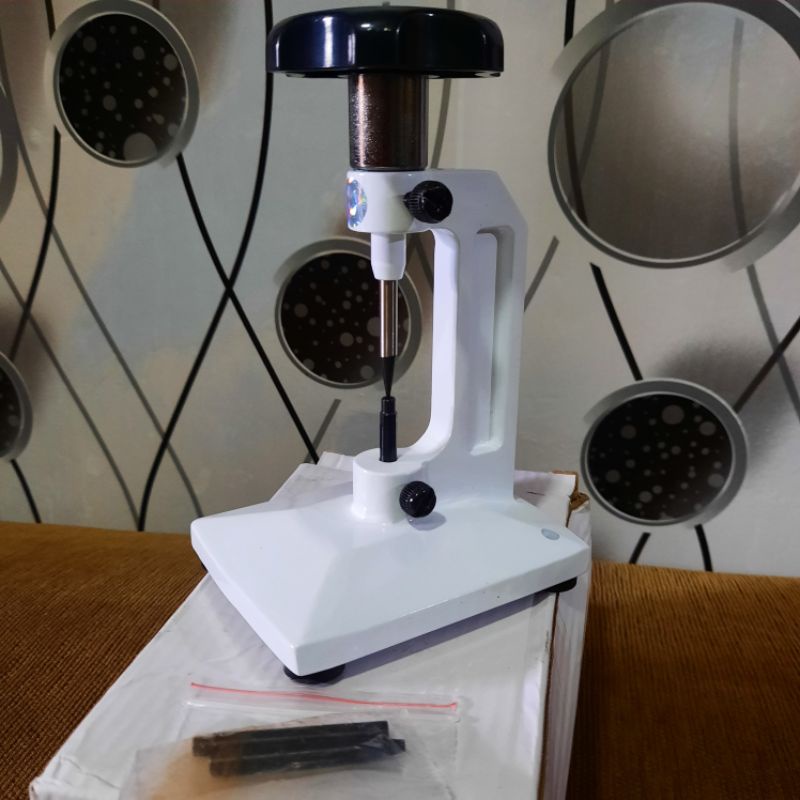 alat pembuka baut kacamata patah/pembobol baut kacamata yang patah