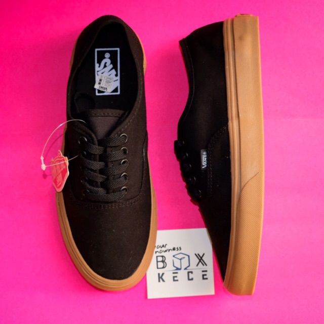 SEPATU VANS AUTHENTIC MONO BLACK GUM