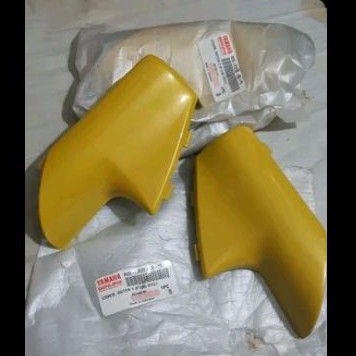 Sepasang Tutup cover spakbor depan fizr Kuning YRC1 ORIGINAL YGP