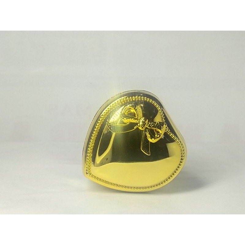 Kotak Cincin Love Emas