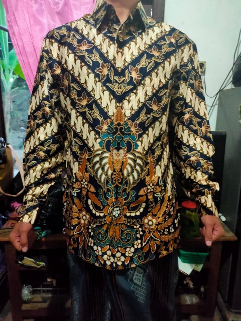 Kemeja Batik Pria Semi Sutra Silky Premium Puring Istimewa