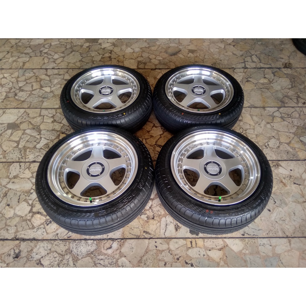 VELG MOBIL RACING OZ FUTURA RING 17 LEBAR 7,5/8,5 PCD 4x100, 4x114 BAN ACCELERA 205/50R17