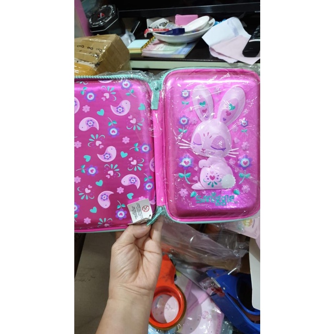 

PROMO Tempat Pensil Smiggle Unicorn Purple dan Mermaid/TEMPAT PENSIL AESTHETIC/TEMPAT PENSIL ANAK PEREMPUAN/TEMPAT PENSIL LUCU/TEMPAT PENSIL 3D/TEMPAT PENSIL TRANSPARAN/TEMPAT PENSIL LUCU/TEMPAT PENSIL KOREA/TEMPAT PENSIL KAIN/TEMPAT PENSIL KALKULATOR
