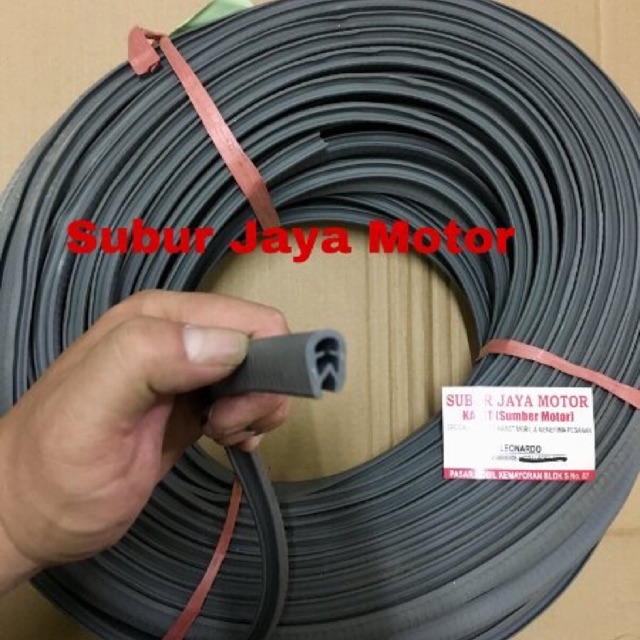 Karet Mobil U Jepit Body Abu-Abu