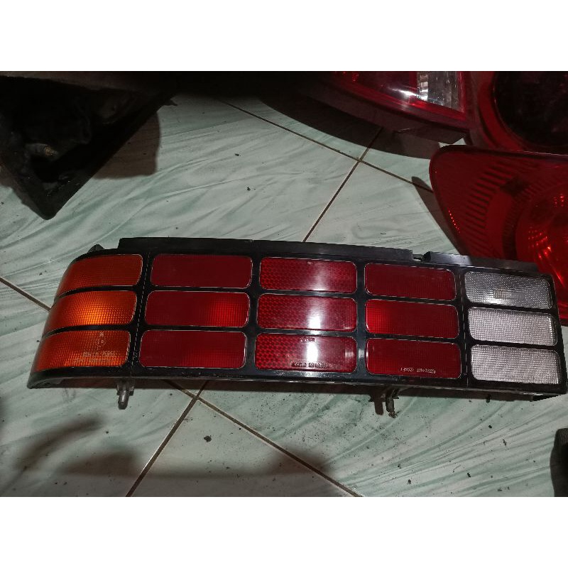 stoplamp suzuki forsa amenity