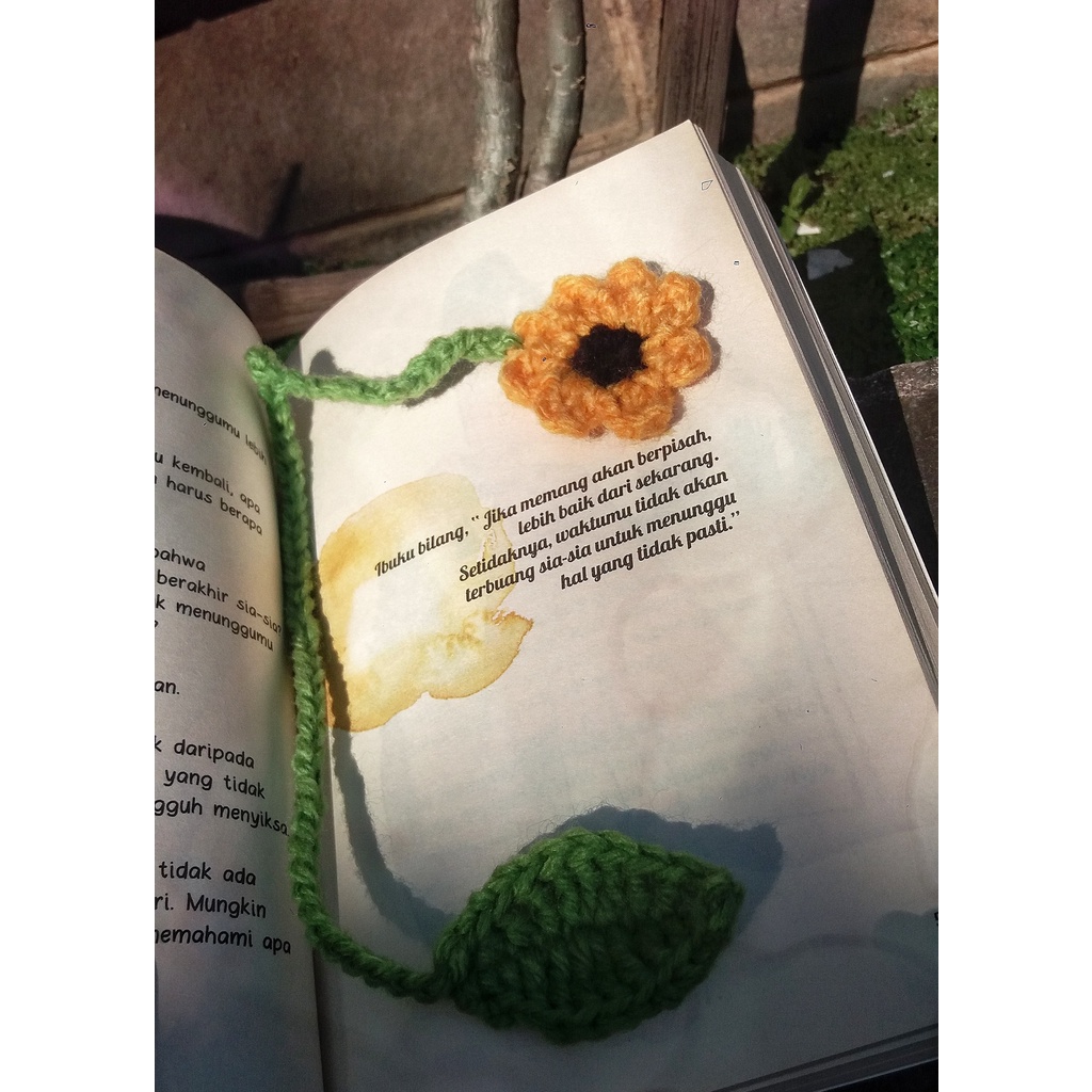 

Crochet Sunflower Bookmark/Pembatas Buku Jurnal Bunga Matahari Rajut-Aesthetic di TikTok/Pinterest