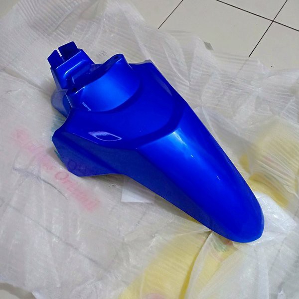 spakbor depan beat karbu 2010-2012 KVY biru non original