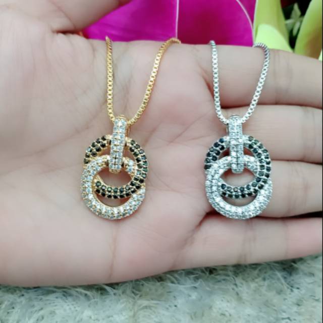 Xuping Kalung Dan liontin Mata hitam