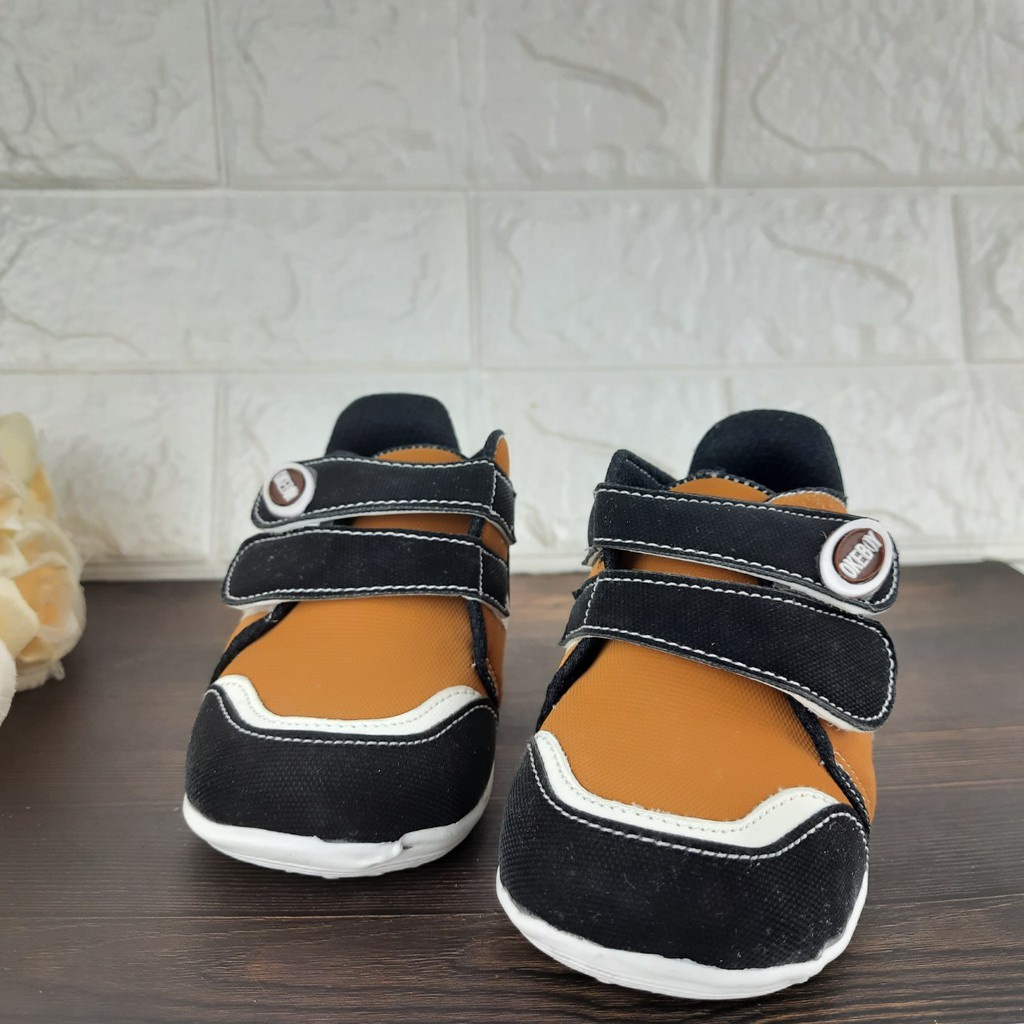 [TAMAN SEPATUKU] SEPATU TRENDY MURAH SNEAKER ANAK LAKI-LAKI OKEBOY UNTUK USIA 1 2 3 TAHUN SOL BUNYI GAX07