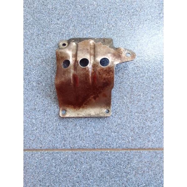 Tutup cover pelindung dinamo motor suzuki rc 80 rc 100 bravo tornado crystal  original