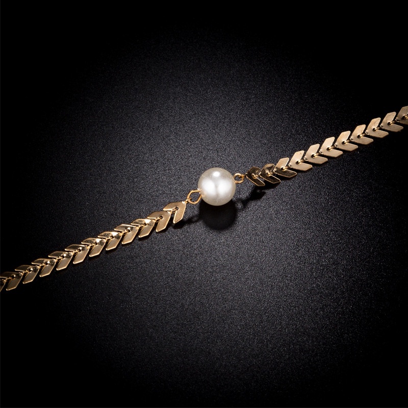 Kalung Choker Rantai Klavikula Hias Mutiara Sequin Tulang Ikan Gaya Korea Untuk Wanita