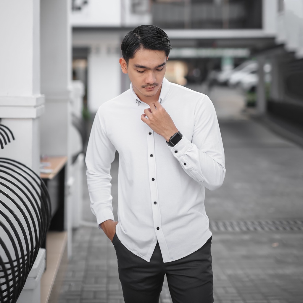 Kemeja Putih Polos Casual Slimfit Pria Lengan Panjang Pique Size M - XXL  | BROGUY