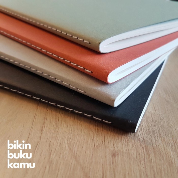 

(BISA COD) [90 gsm] Notebook A5 Jilid Jahit Dotted Grid Buku Tulis Catatan Jurnal - Hitam, Grid