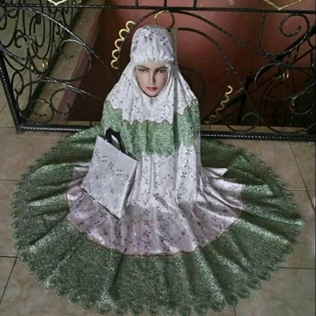 Mukena Prada Renda Keong Warna Hijau