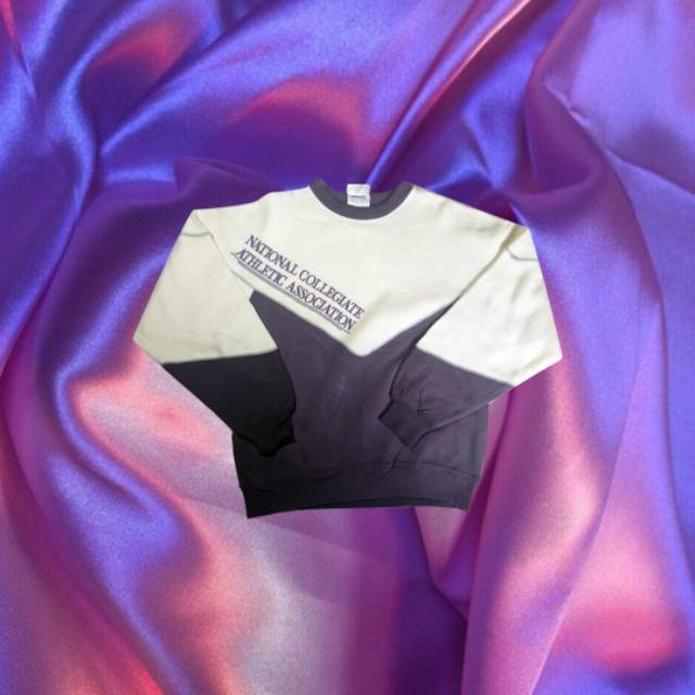 Crewneck vintage Descente purples X NCAA