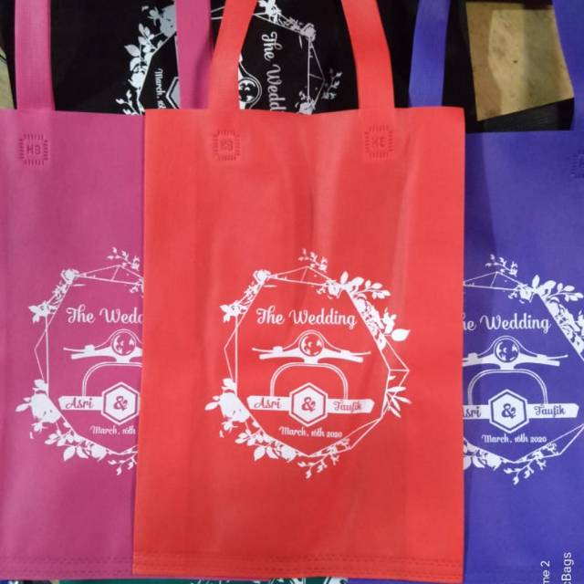 

25×35×8cm Tas Sablon Goodie Bag/Tas Souvenir Pernikahan/Tas Spunbond/Tas Ulang Tahun