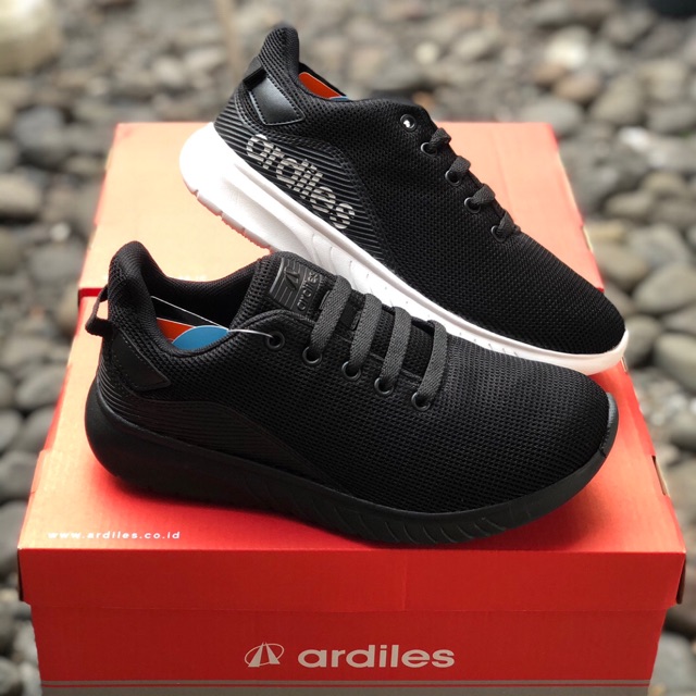 SEPATU ARDILES HITAM POLOS & HITAM PUTIH