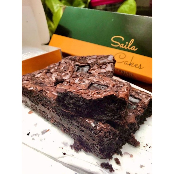 

Fudgy Brownies Double Choco / Chocolate (Cokelat) Homemade Halal Saila Cakes Gift / Oleh Oleh Bandung