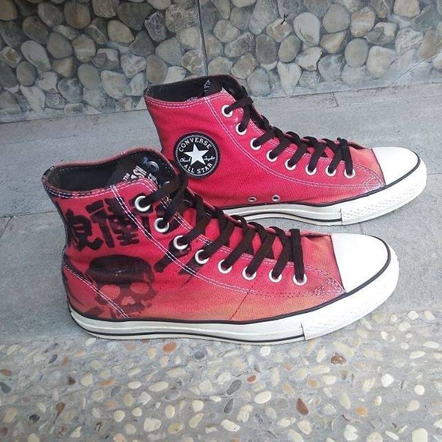 Converse the clash