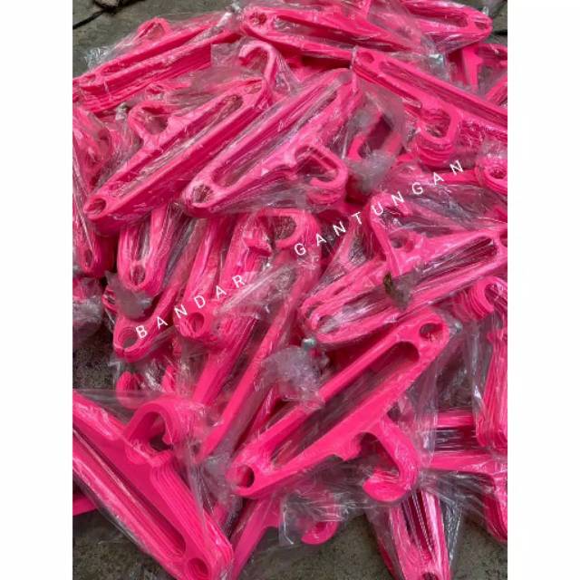 Hanger Pink  Gantungan  Baju  17inch dan 18inch 1lusin Bekas 