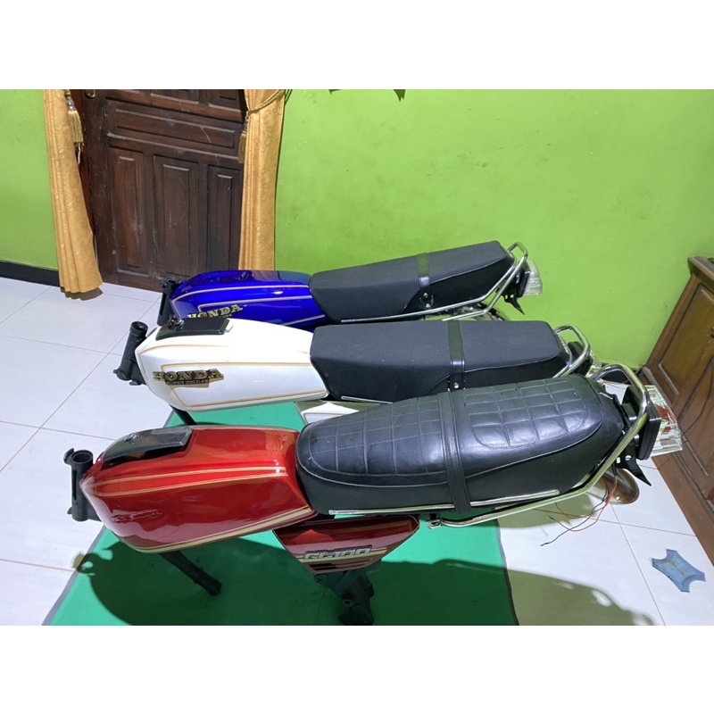Body gl 100 cat baru warna bisa rikues Body honda gl 100 body gl 100