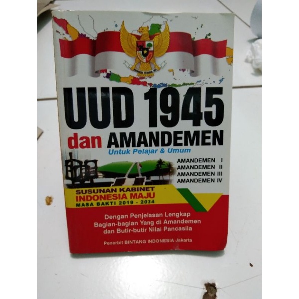 UUD 1945. UUD 1945 dan amandemen/Buku pasal UUD 1945