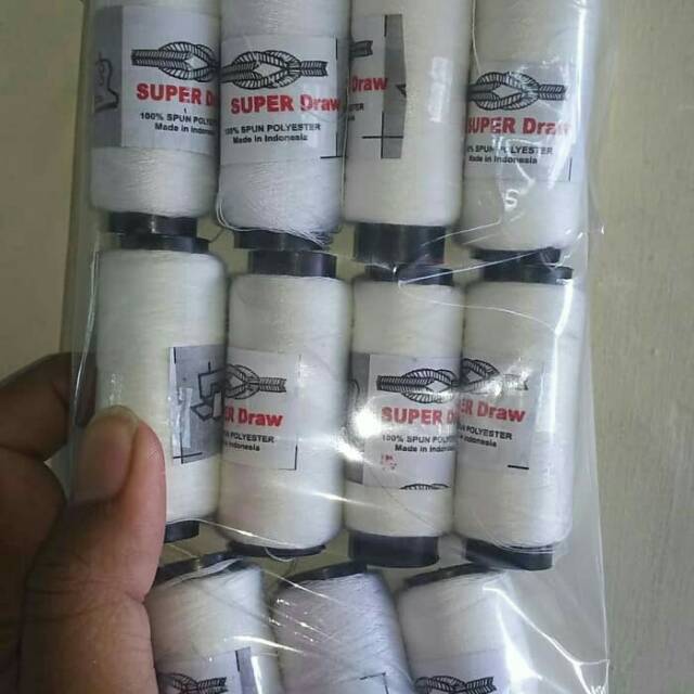 Benang Jahit Hitam/Benang Jahit Putih