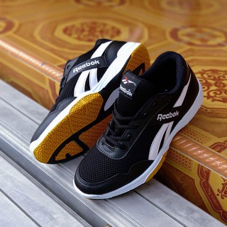  SEPATU  REEBOK  RUNNING SEPATU  LARI SEPATU  VOLY SEPATU  